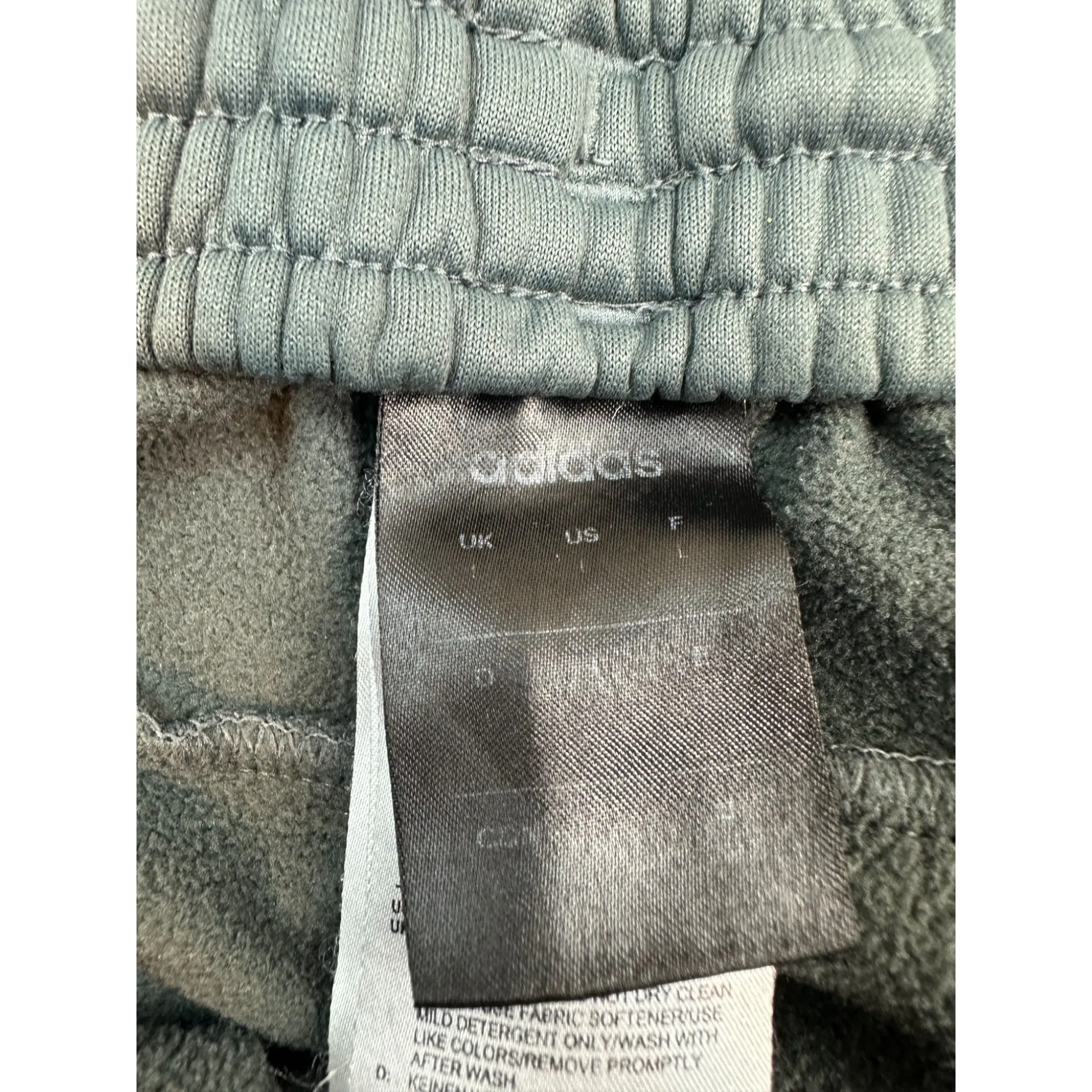 ADIDAS “KNEE PAD” TRACKPANTS - (L)
