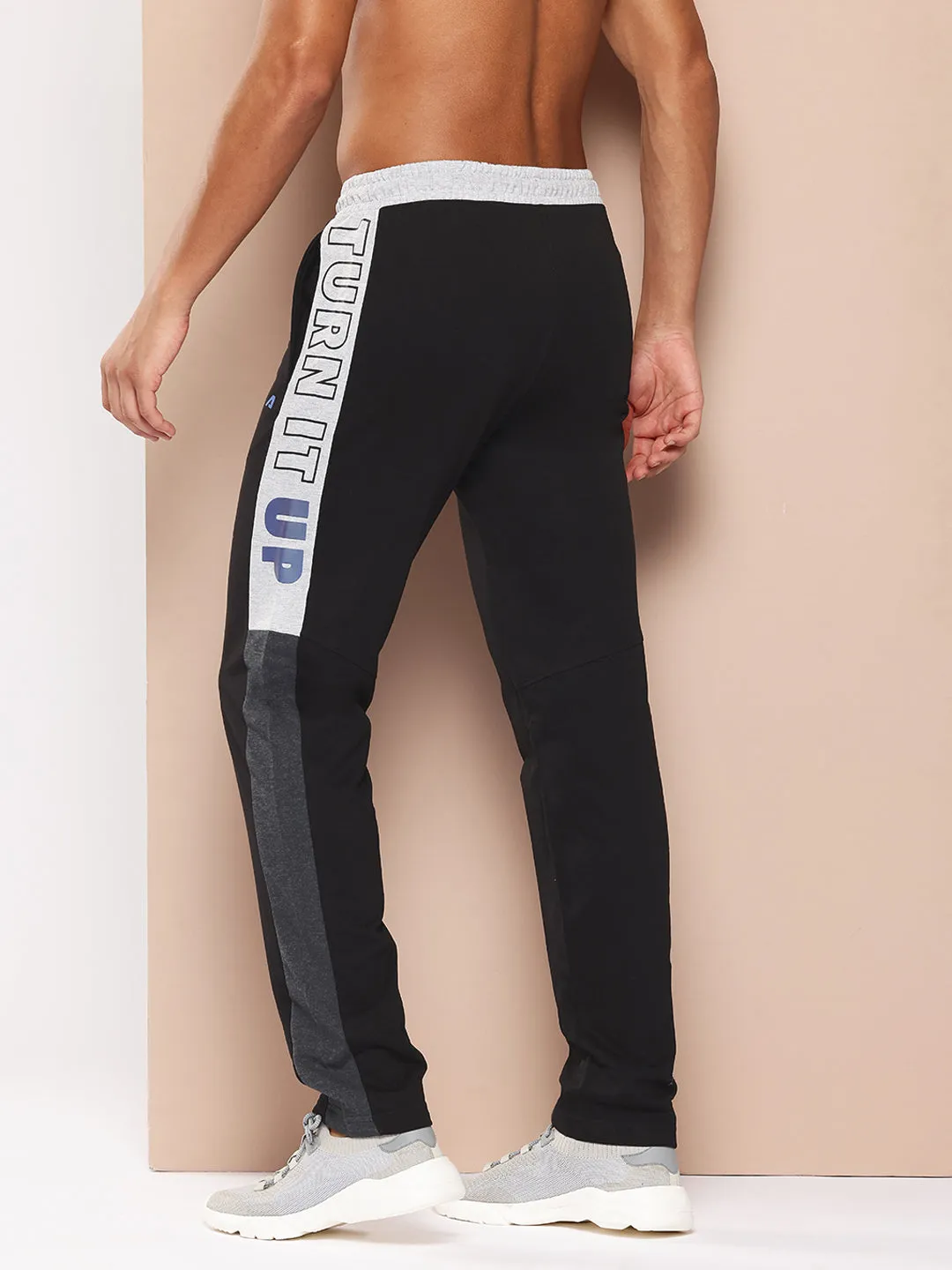 Alcis Men Black Printed Pant