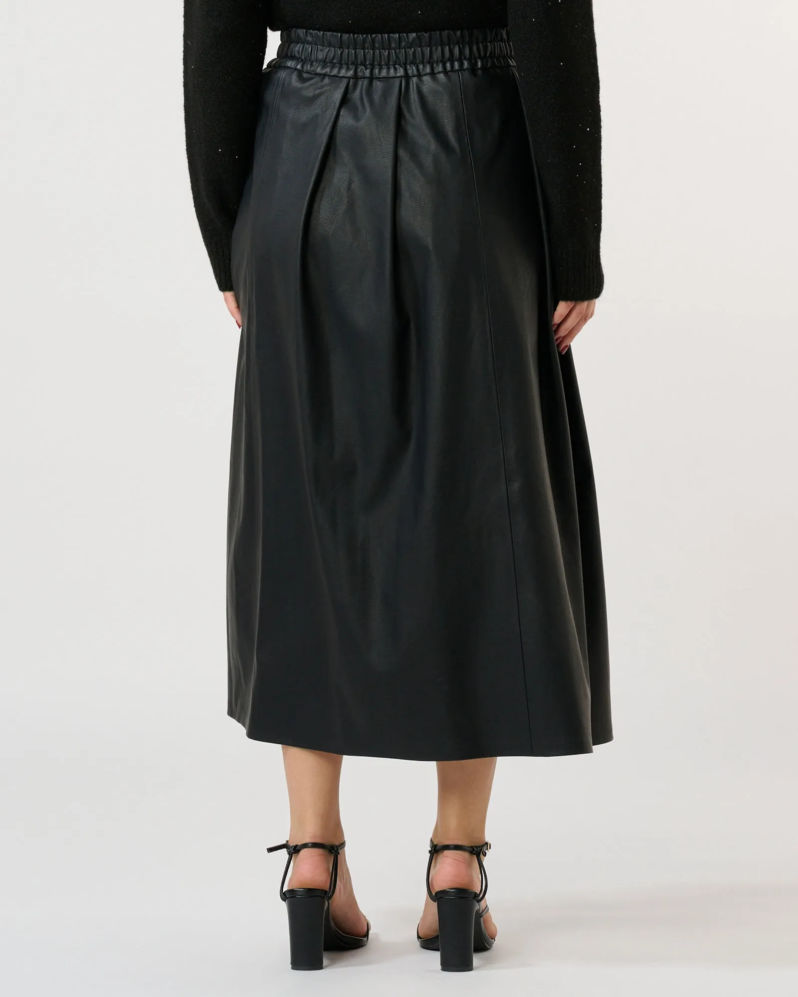 Ashen Skirt