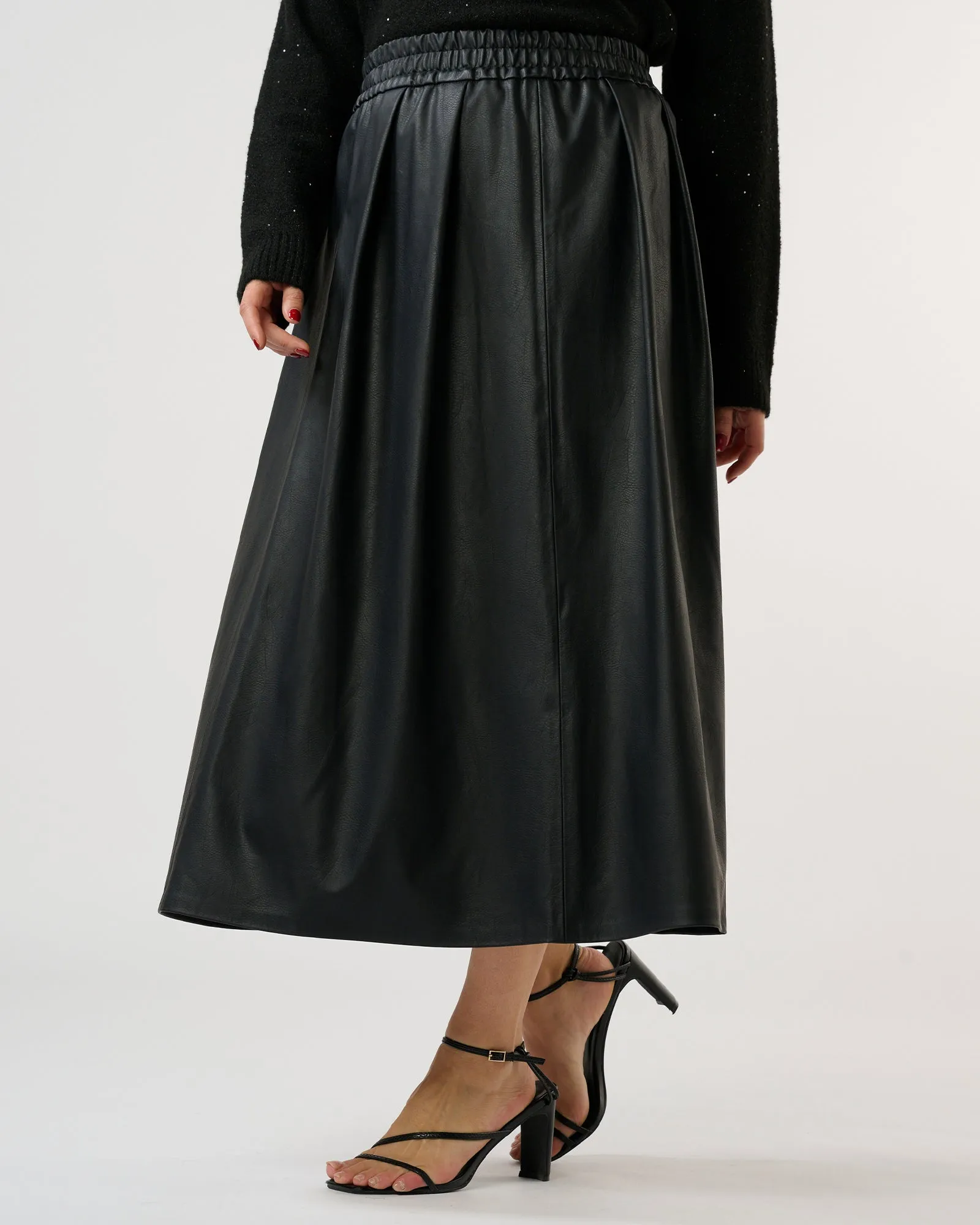 Ashen Skirt