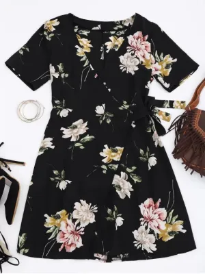 BerryBetty - Fashion Mini Floral Wrap Dress
