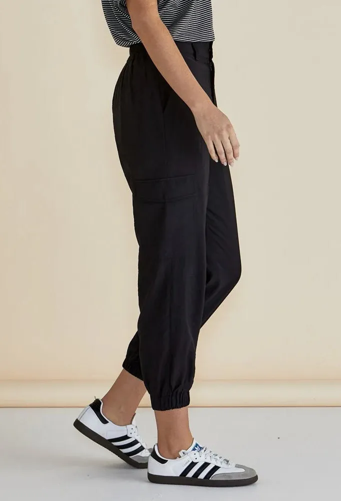 Betty Basics - Adrianna Jogger - Black