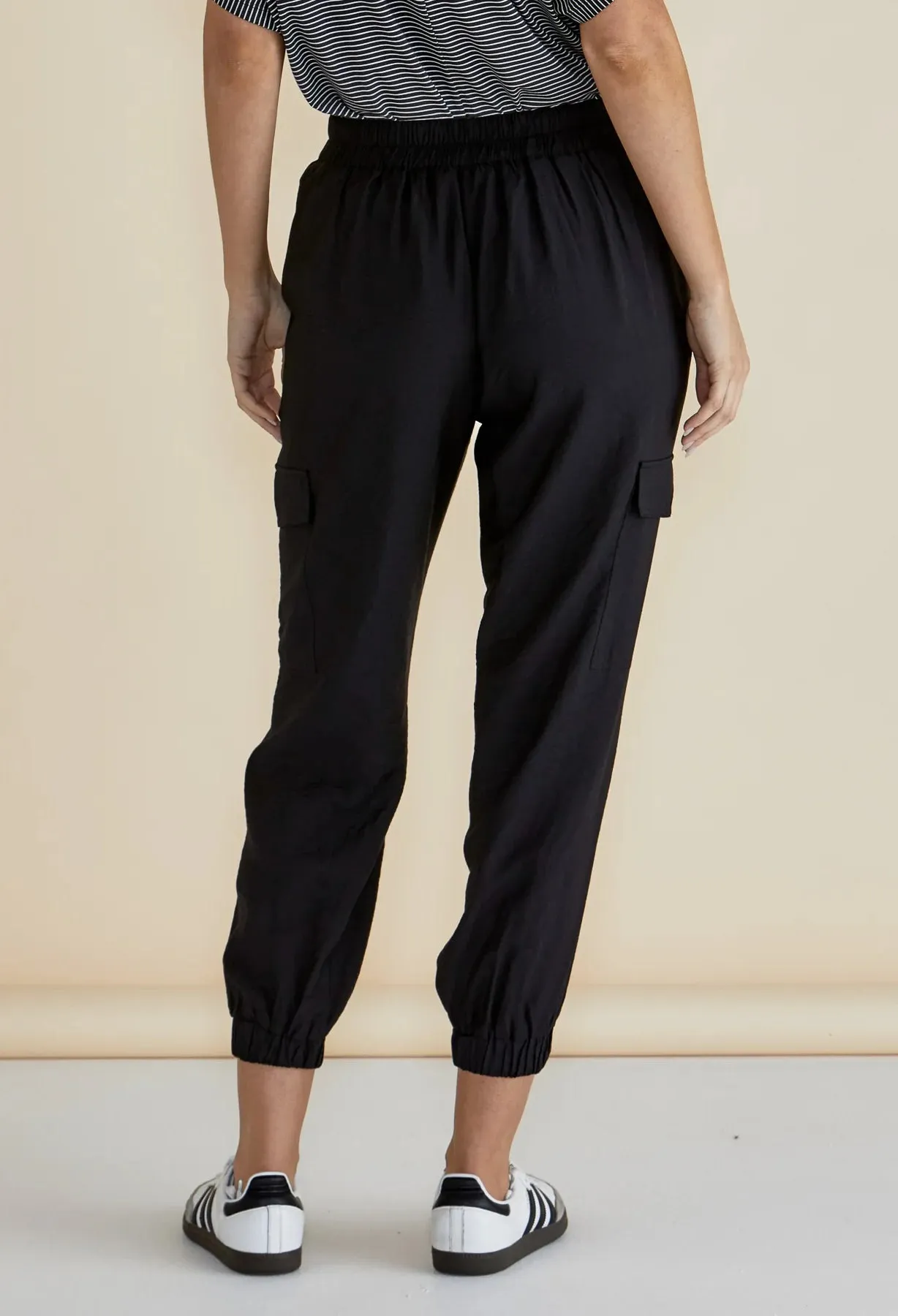 Betty Basics - Adrianna Jogger - Black
