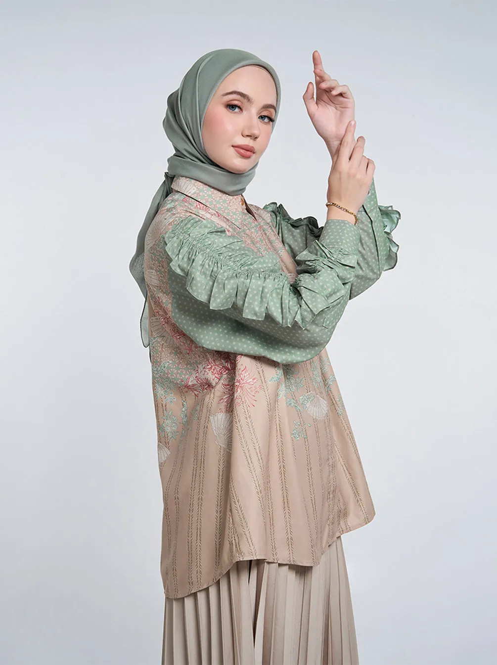 DITYA GATHERED SLEEVE TOP TOAST