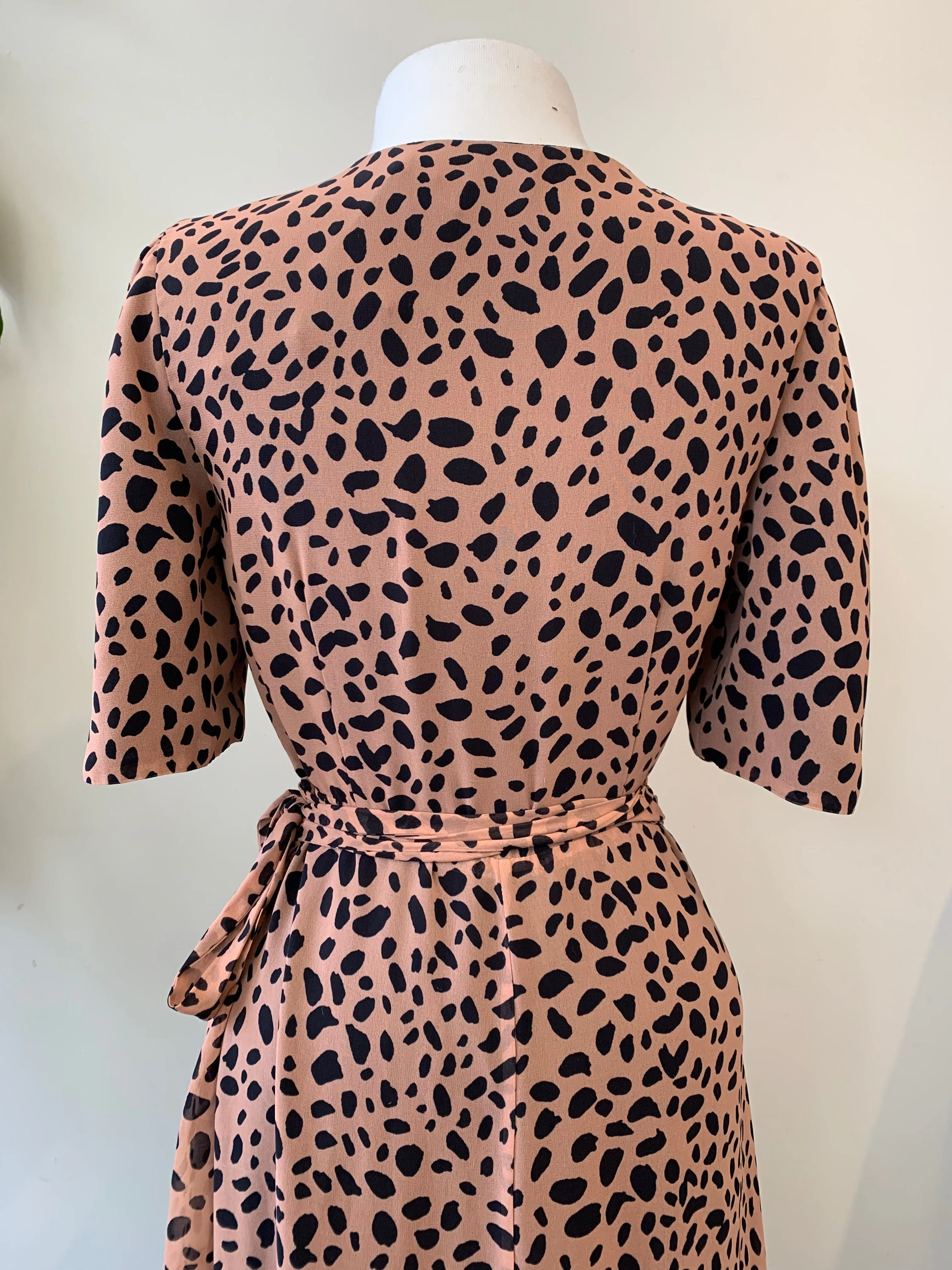 Fame and Partners Size 6 Dress