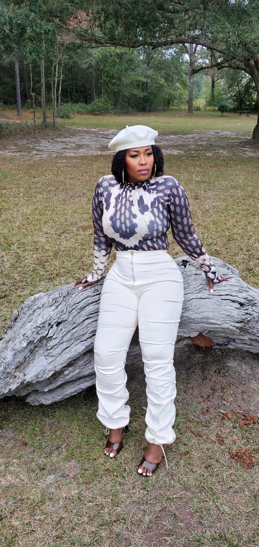 Glam Ruched Leather Pants