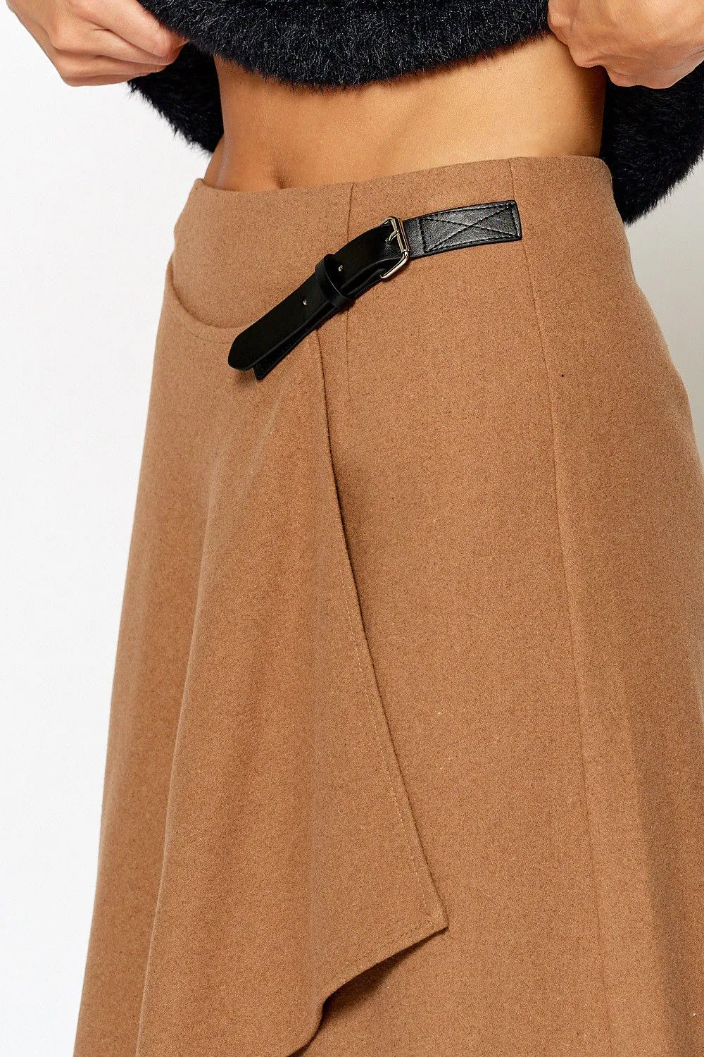 Glimpse in Time Asymmetric Skirt