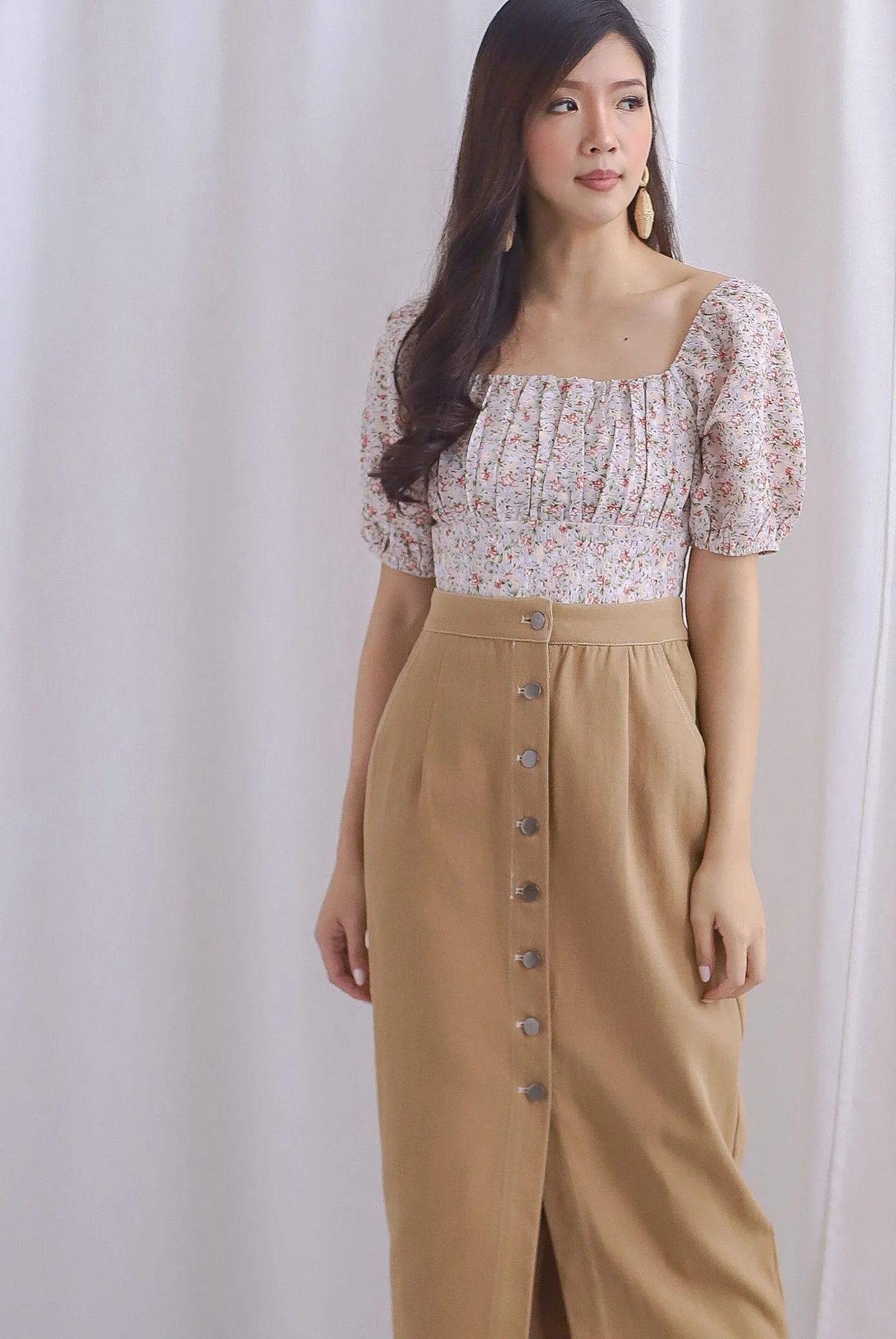 Kate Floral Textured Ruched Front Top In White