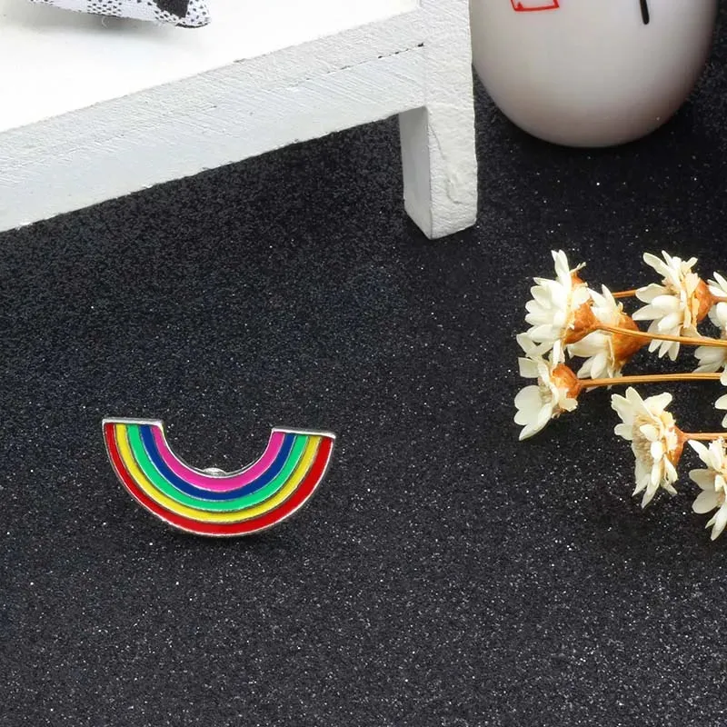 Kawaii Rainbow Enamel Brooch Pins 🌈✨ | Cute Metal Badge for Women 🎀 | Trendy Cartoon Accessories for Hats & Collars 👒💖