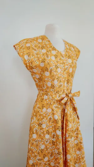Marigold floral Swirl style wrap dress 1950s cotton day dress