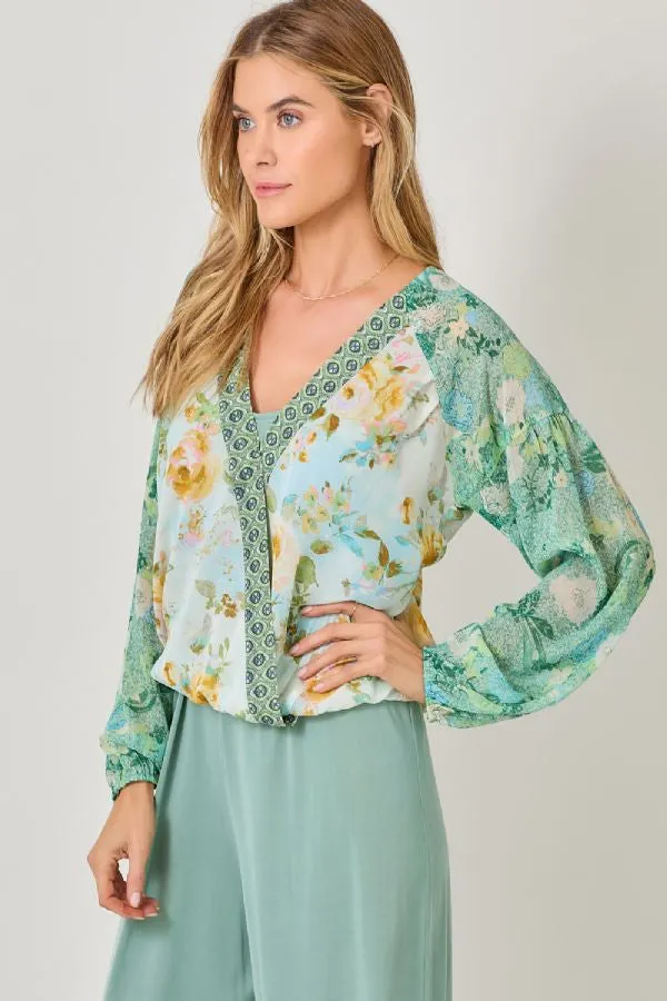 MIXED PRINT SURPLICE TOP
