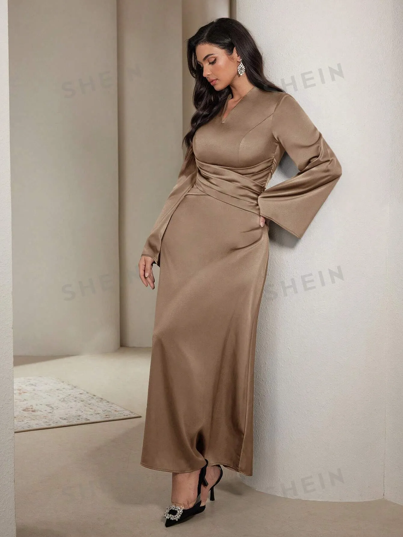 Modely Women's Solid Color V-Neck Ruffle Wrap Long Sleeve Dress