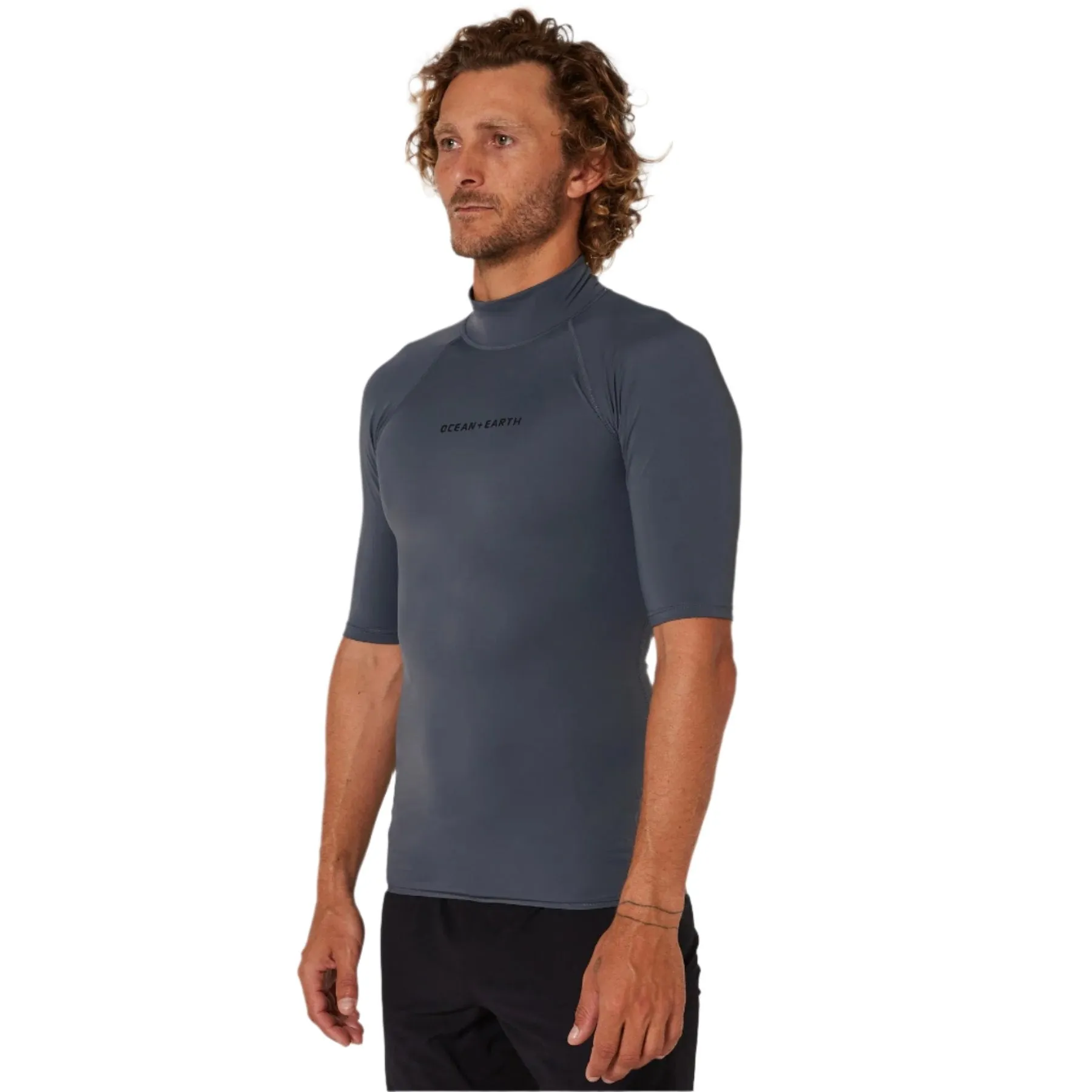 OCEAN & EARTH Script Rash Shirt SS - Charcoal