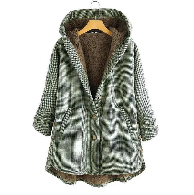 Stylish Piper Jacket: Modern, Short Length, Luxurious Collar