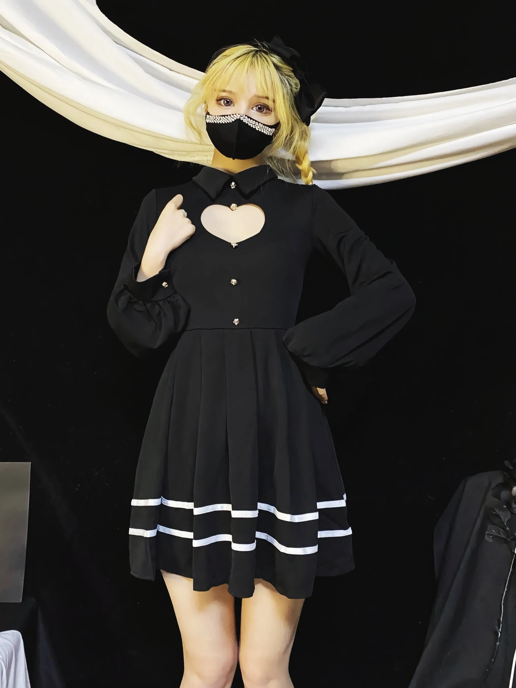 Sweet  and  sexy Heart Hollow Out Dress KF1066