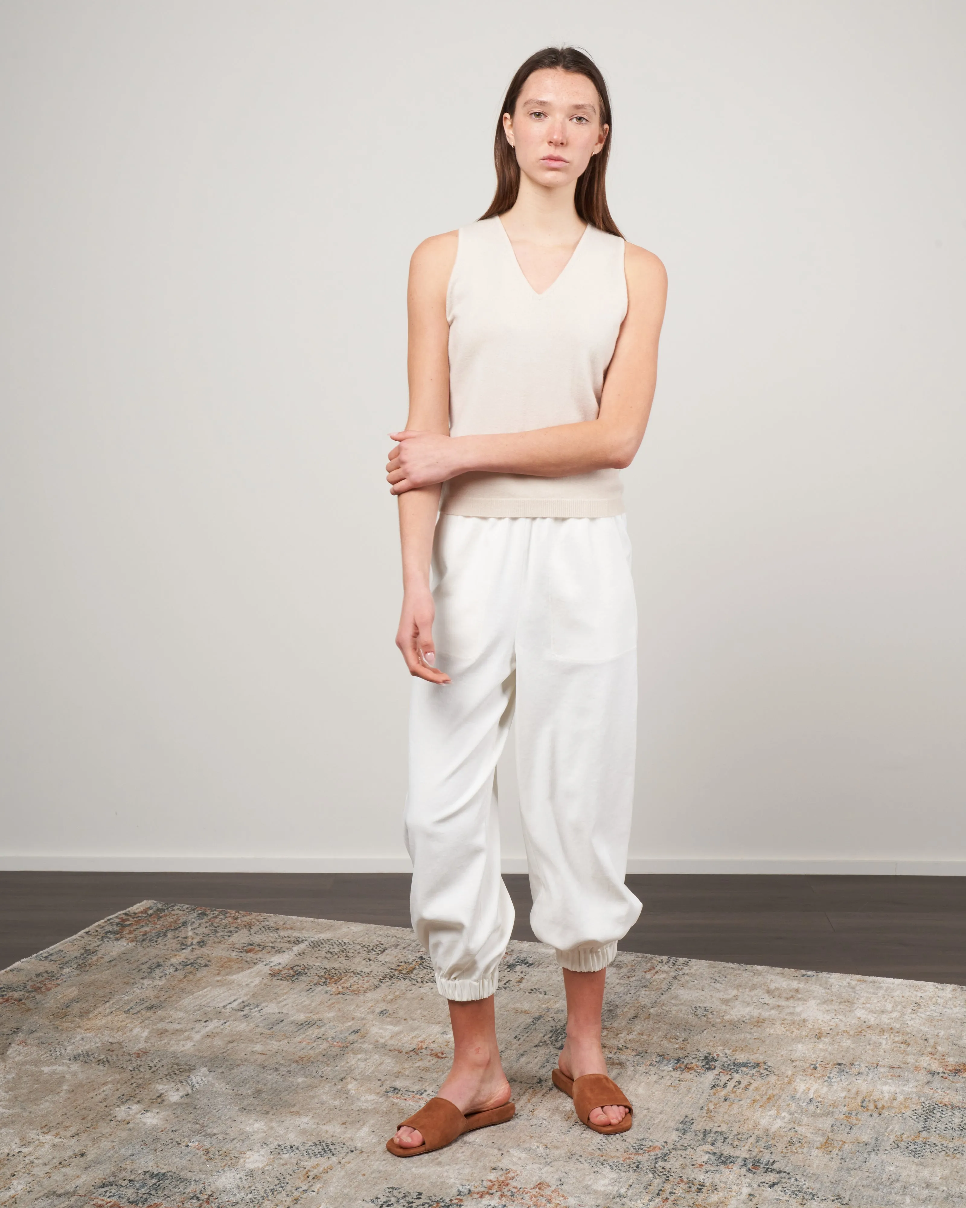 v top - light beige