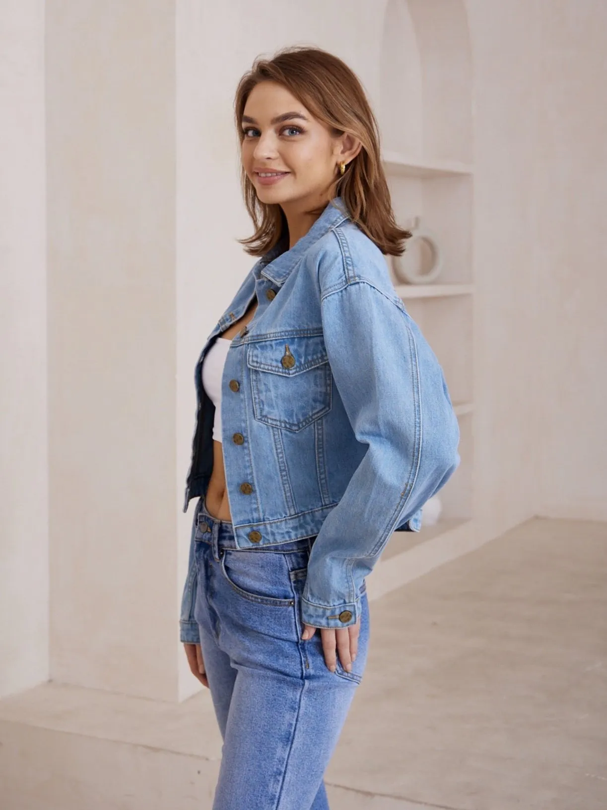 W2071514-1 LIGHT BLUE DENIM CROPPED JACKET
