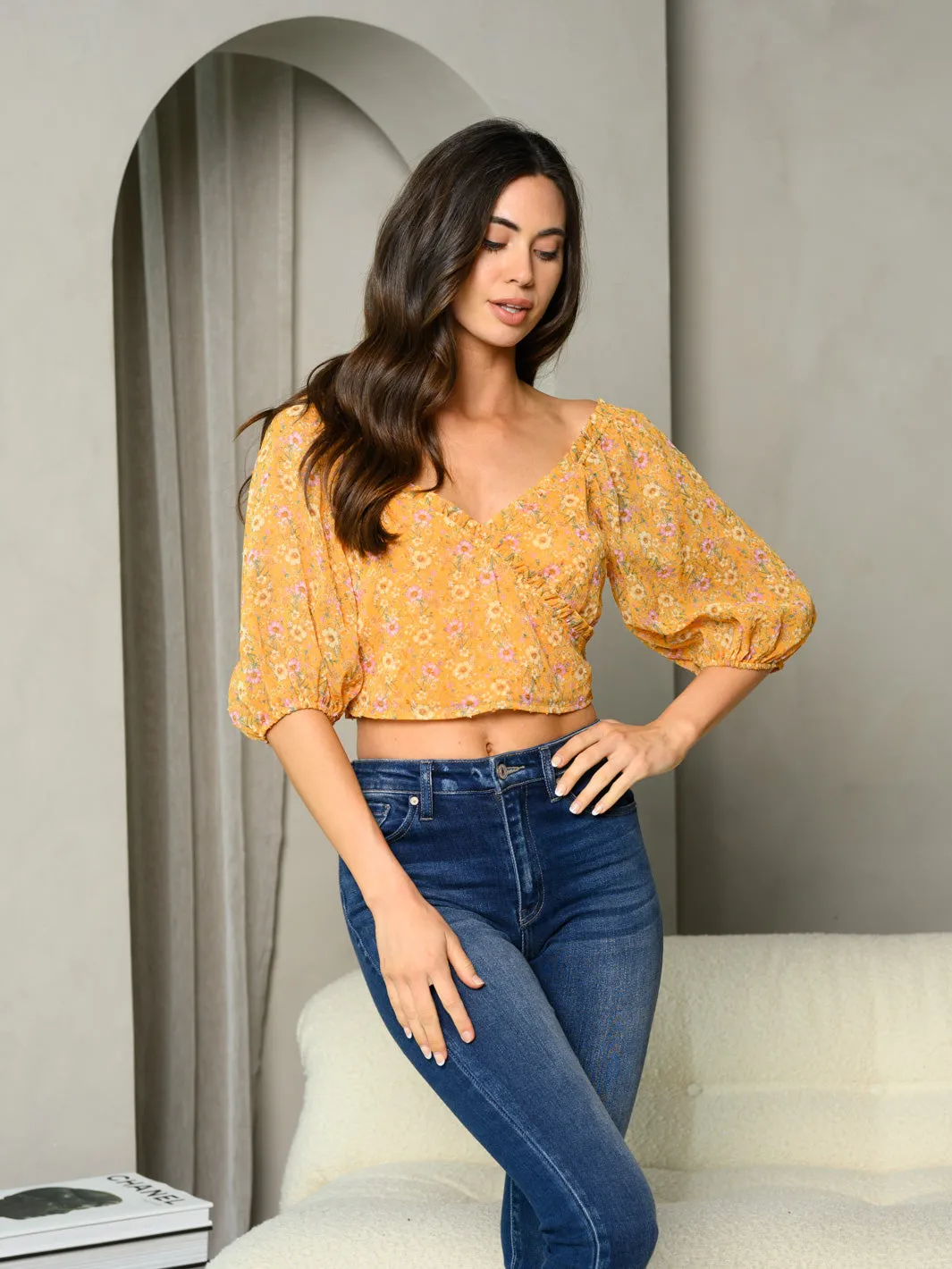 WOMEN'S 3/4 SLEEVE SURPLICE FLORAL TOP