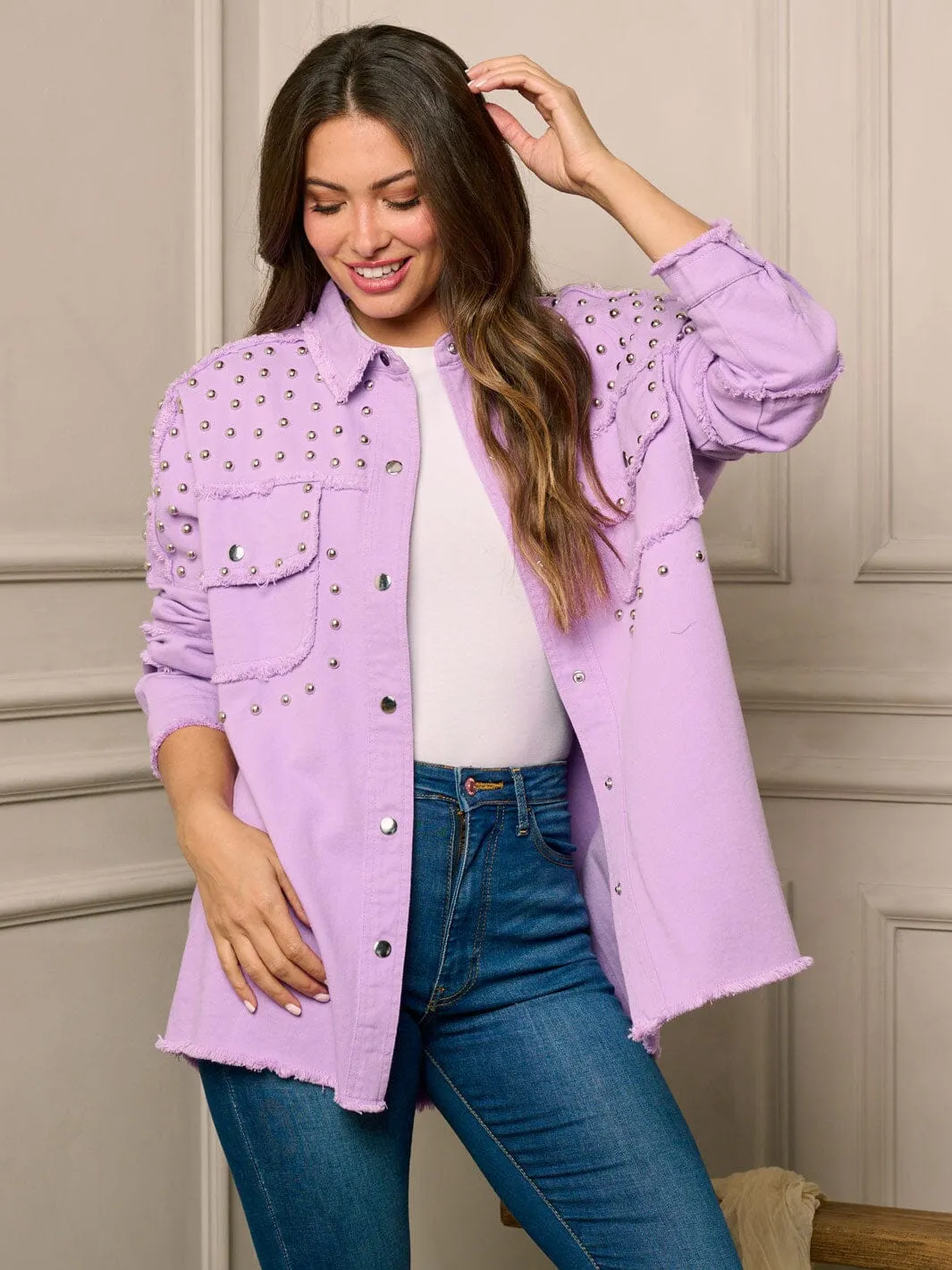 WOMEN'S LONG SLEEVE BUTTON CLOSURE STUDS DETAILED DENIM JACKET