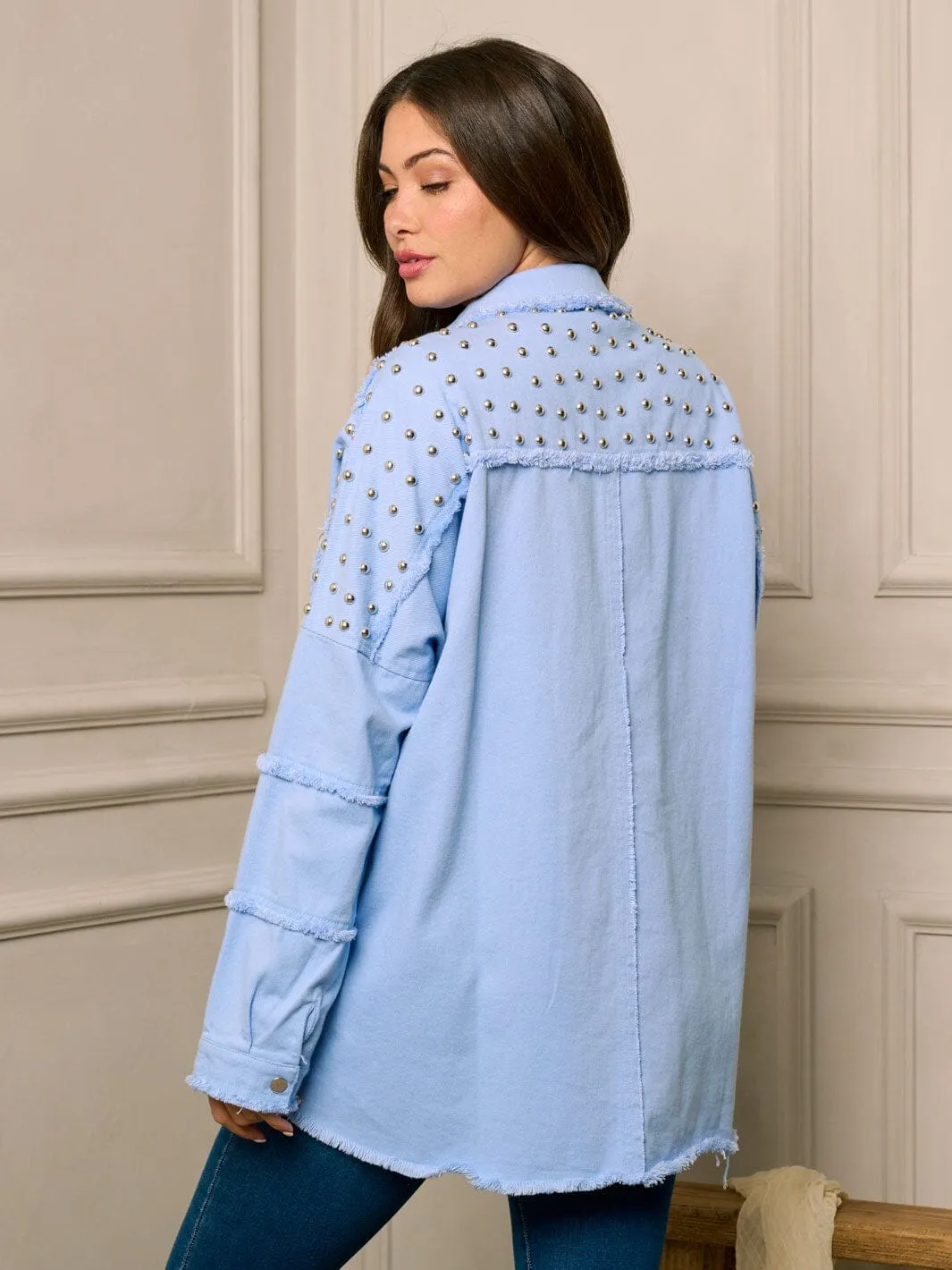 WOMEN'S LONG SLEEVE BUTTON CLOSURE STUDS DETAILED DENIM JACKET