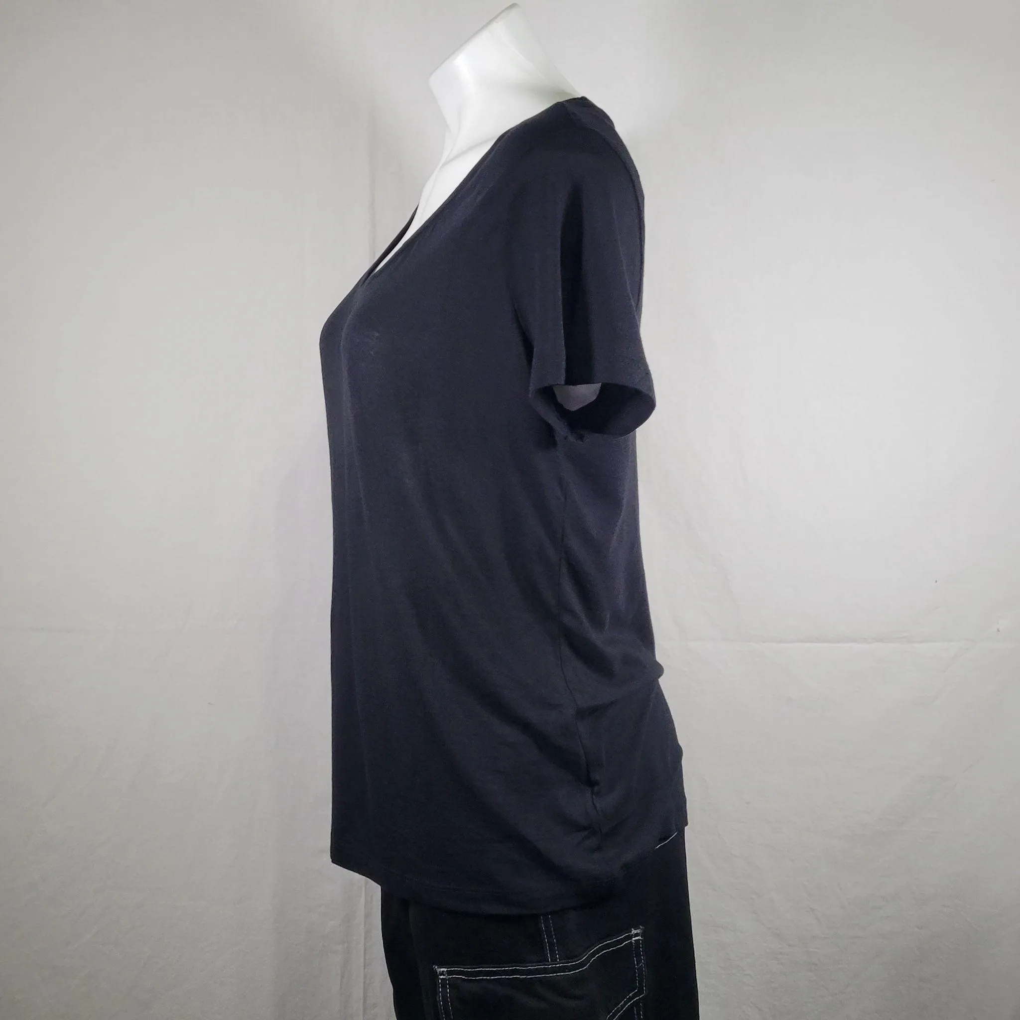 Women's Short Sleeve Scoop Neck T-Shirt